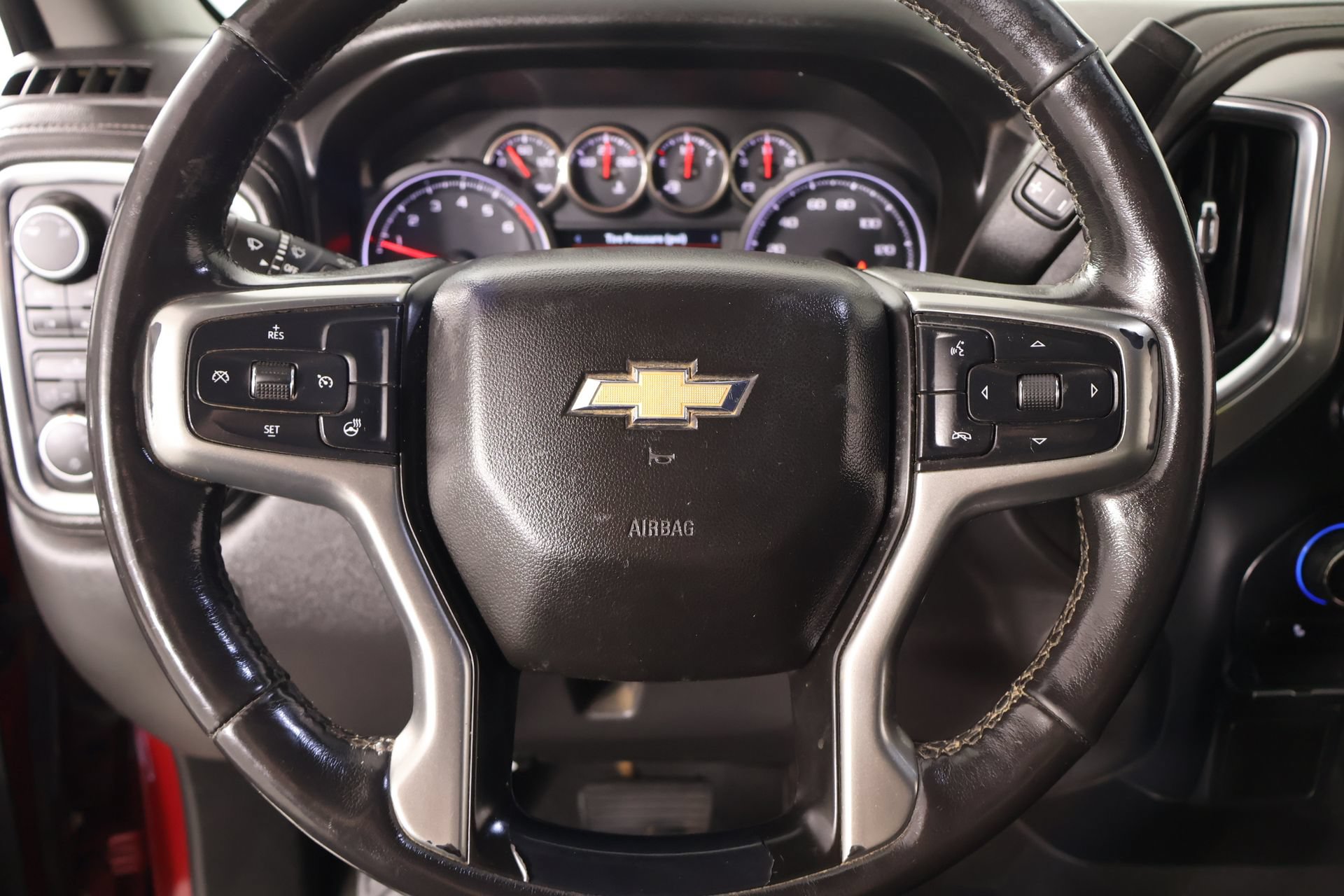 Used 2019 Chevrolet Silverado 1500 LT w/ Texas Edition AWD/4WD image 3