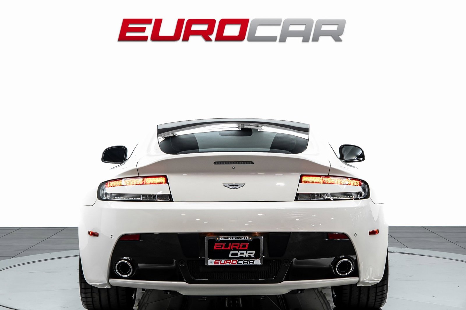 Used 2017 Aston Martin V12 Vantage S image 4