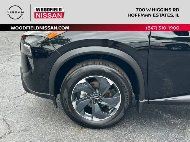 Certified 2025 Nissan Rogue SV AWD/4WD image 7