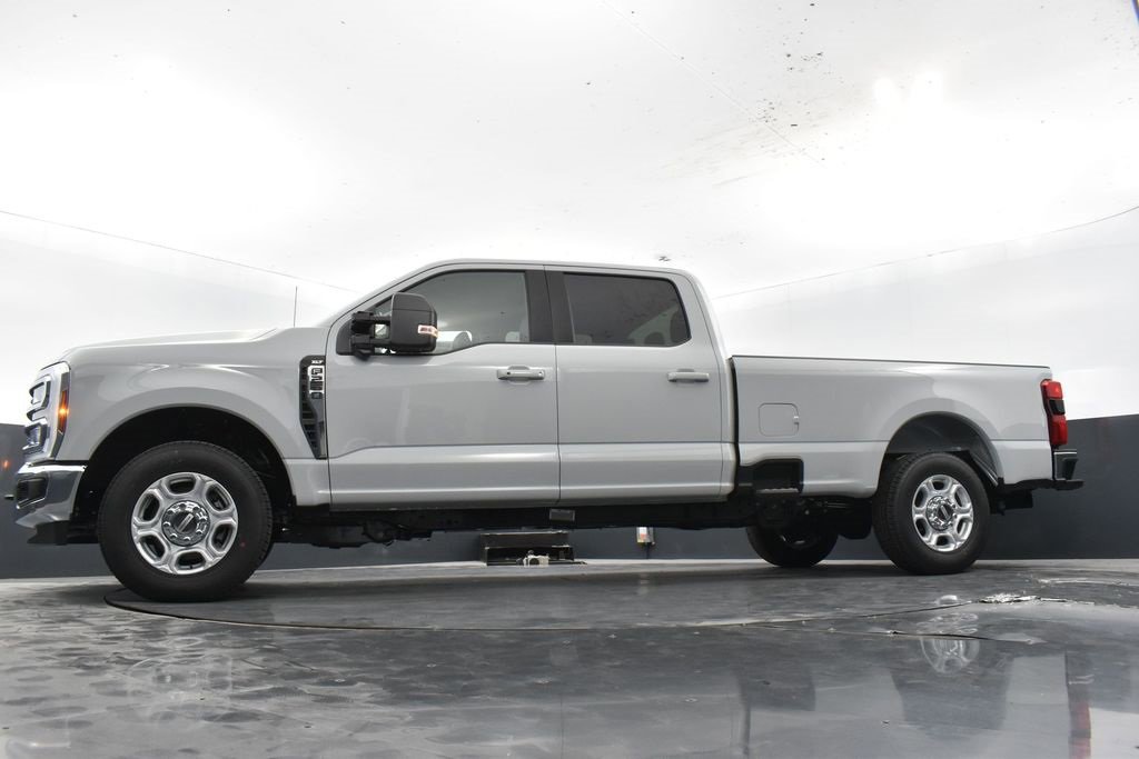 New 2026 Ford F250 XLT w/ XLT Premium Package image 34