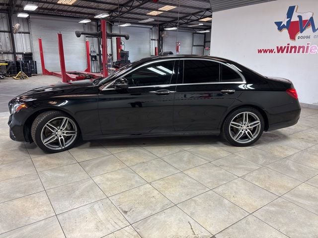 Used 2017 Mercedes-Benz E 300 image 11