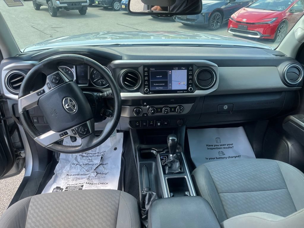Used 2020 Toyota Tacoma SR5 AWD/4WD image 8