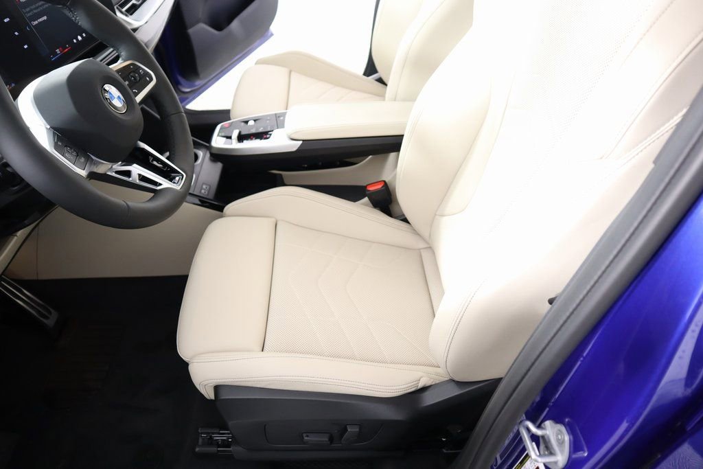 New 2025 BMW X1 xDrive28i AWD/4WD image 13