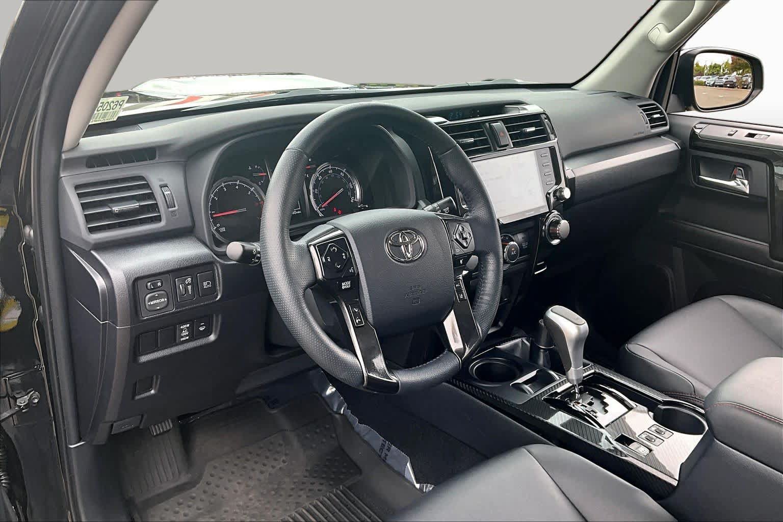 Used 2023 Toyota 4Runner TRD Off-Road Premium w/ Moonroof Package AWD/4WD image 17