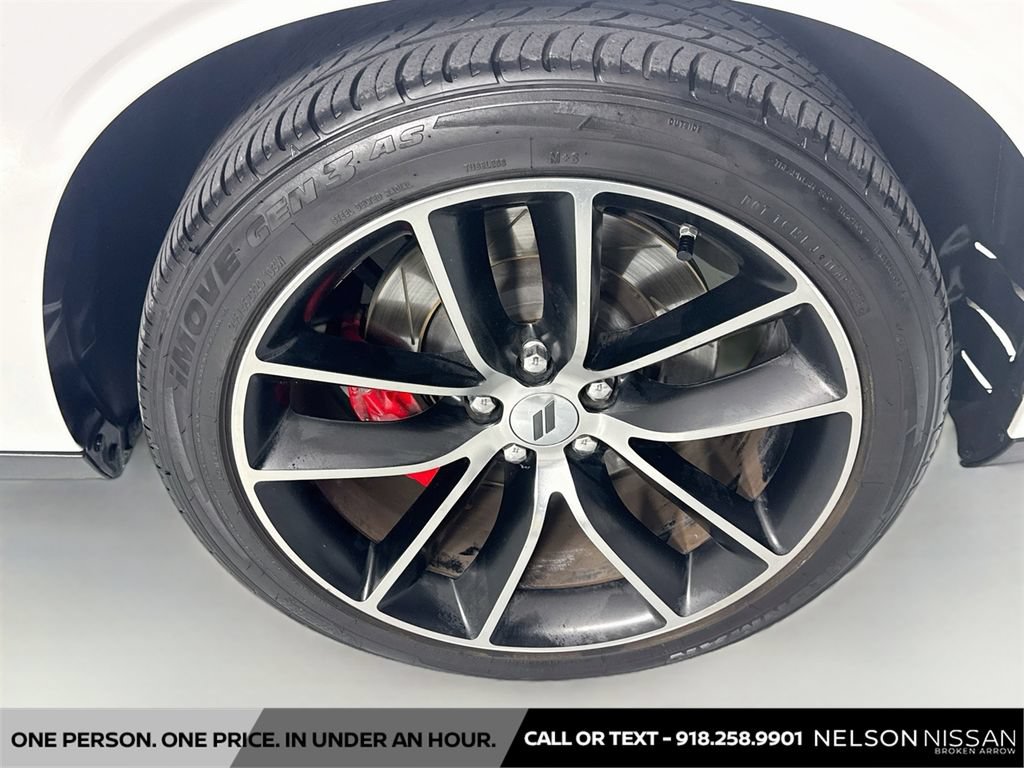 Used 2018 Dodge Challenger R/T Scat Pack w/ Leather Interior Group RWD image 30