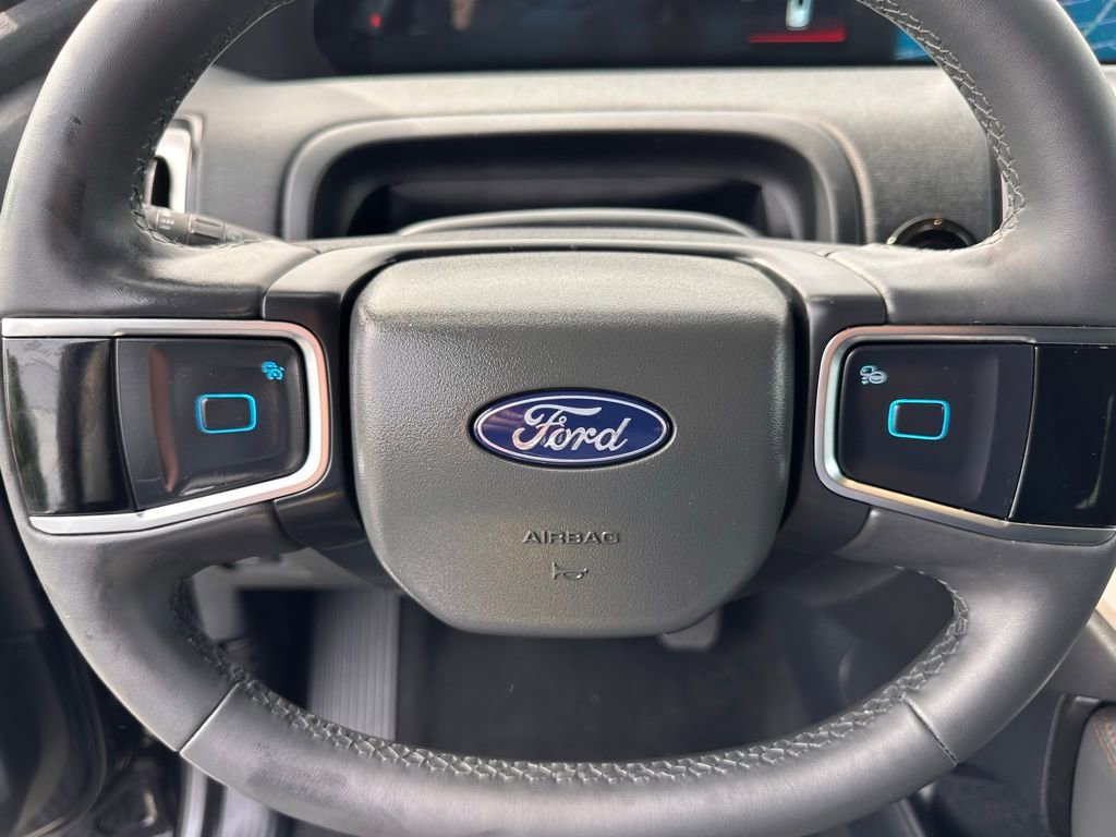 Used 2025 Ford Expedition Active image 26