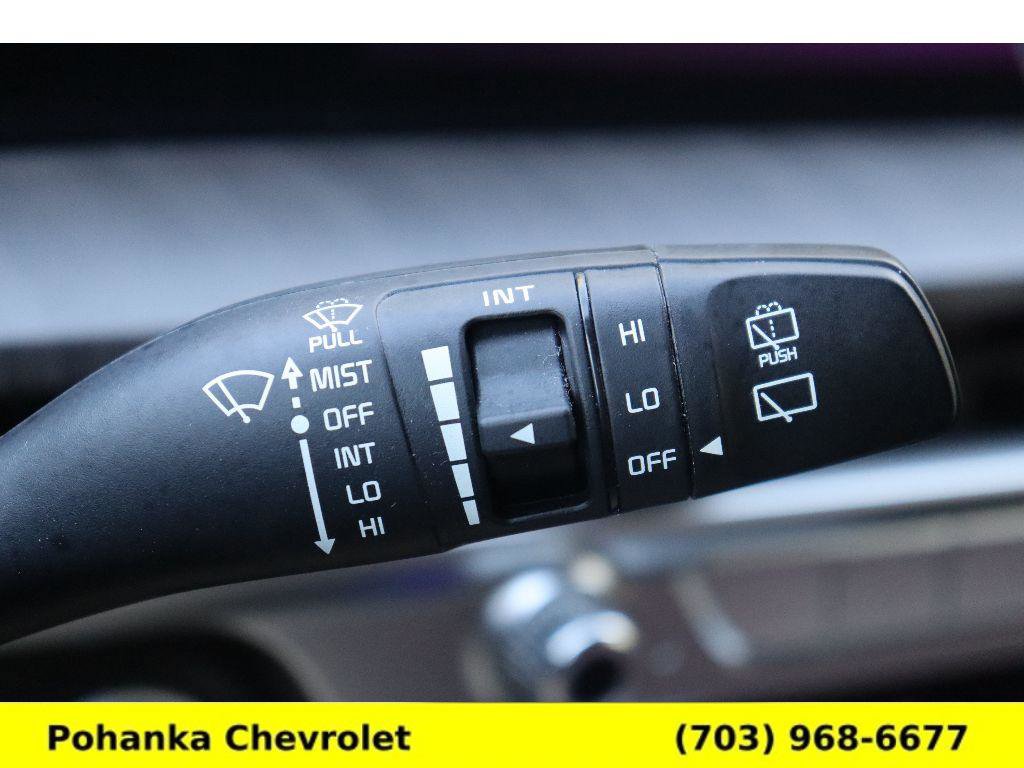 Used 2024 Kia Telluride EX w/ EX Captain's Chair Package image 11