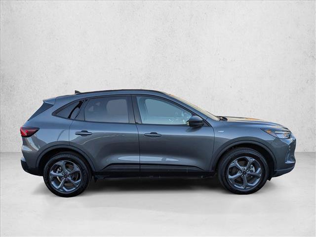 Used 2025 Ford Escape ST-Line image 4