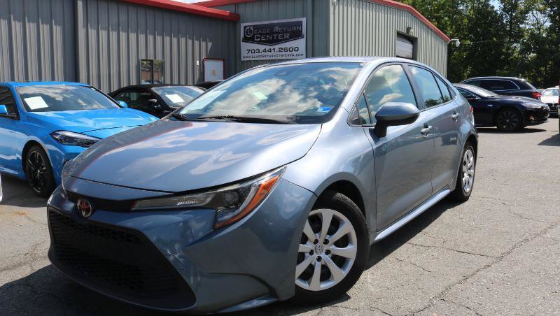 Used 2022 Toyota Corolla LE FWD image 2