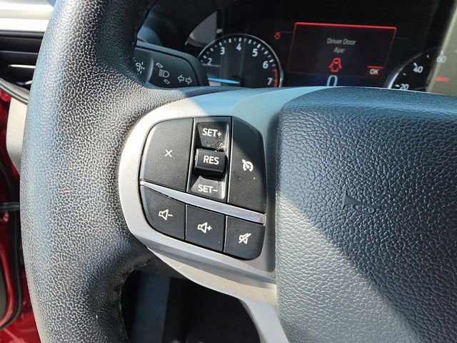Used 2024 Ford Explorer XLT image 17