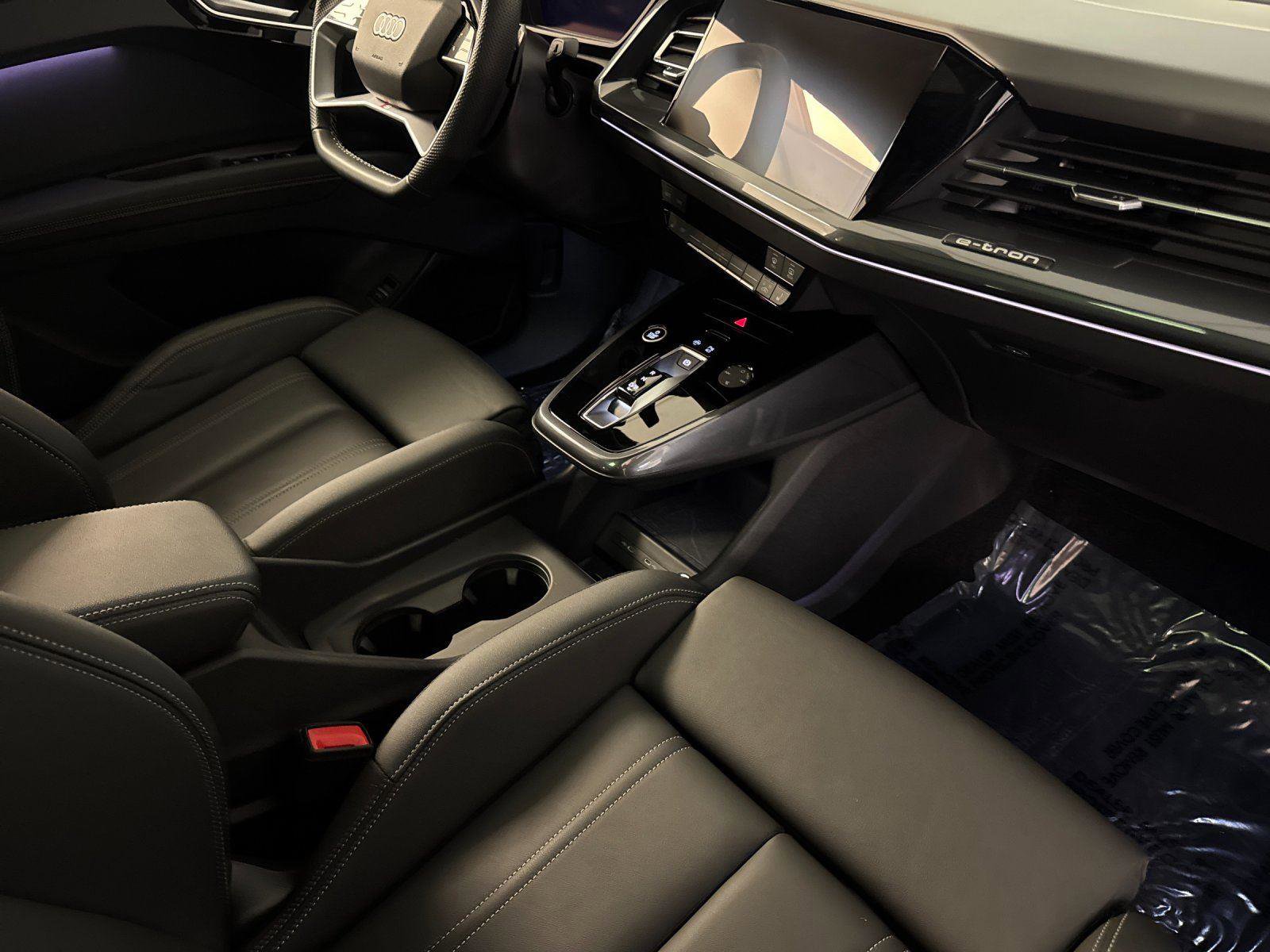 Certified 2024 Audi Q4 e-tron Prestige image 15