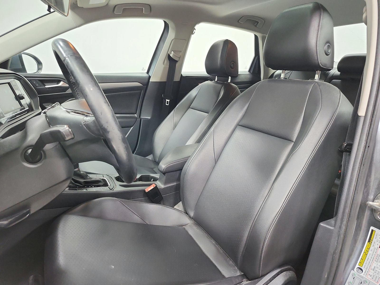 Used 2019 Volkswagen Jetta SE FWD image 9