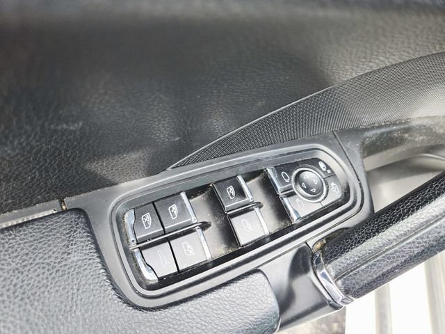 Used 2014 Porsche Cayenne GTS AWD/4WD image 20