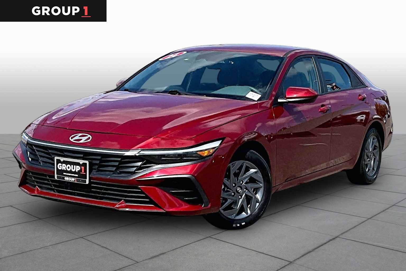 Used 2024 Hyundai Elantra Blue FWD image 1