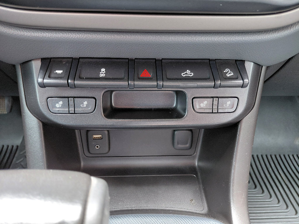 Used 2017 Chevrolet Colorado Z71 AWD/4WD image 20