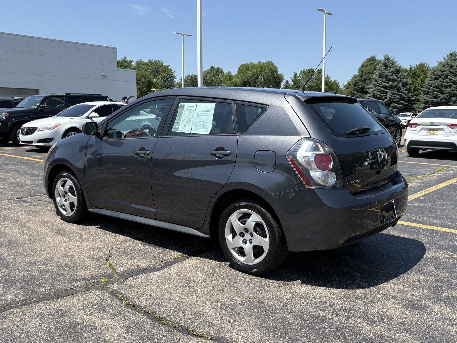 Used 2009 Pontiac Vibe w/ Preferred Package FWD image 6
