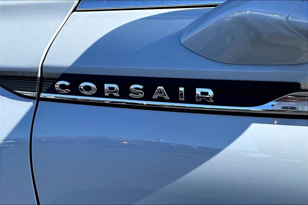 Used 2025 Lincoln Corsair Premiere image 26