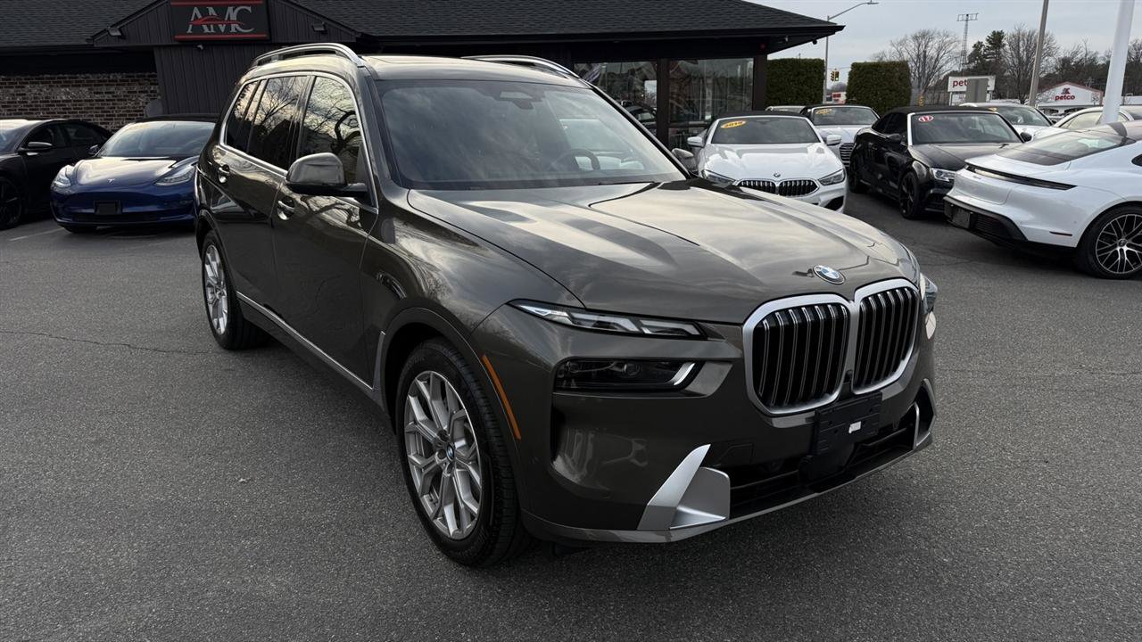 Used 2024 BMW X7 xDrive40i image 14