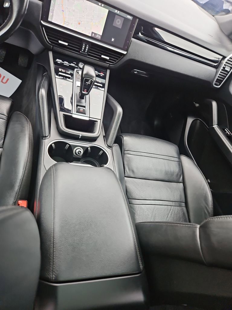 Used 2019 Porsche Cayenne AWD/4WD image 26