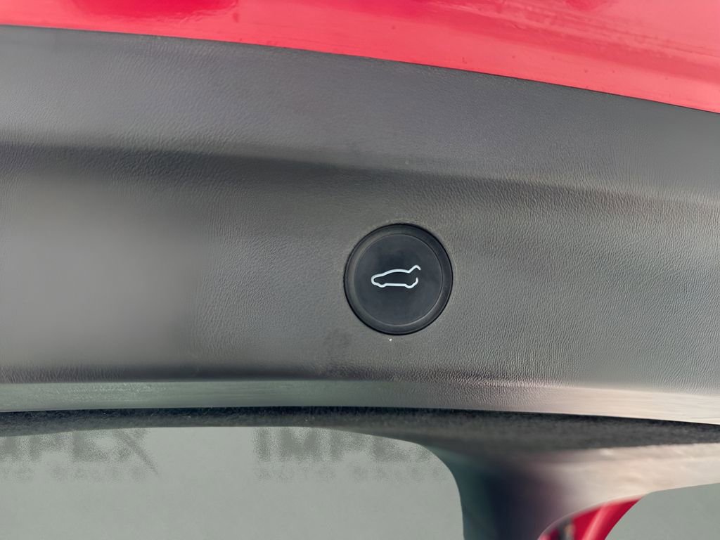 Used 2022 Tesla Model Y Long Range image 31