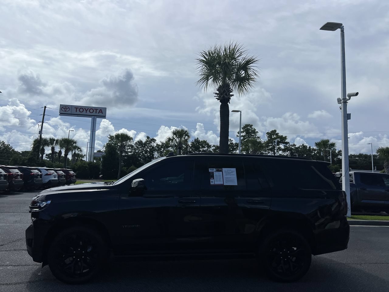 Used 2023 Chevrolet Tahoe Premier AWD/4WD image 7