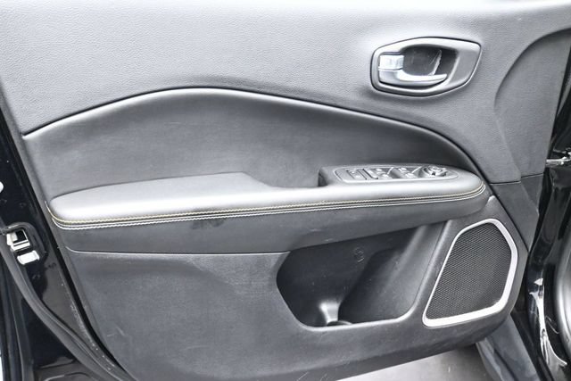 Used 2018 Jeep Compass Sport FWD image 17