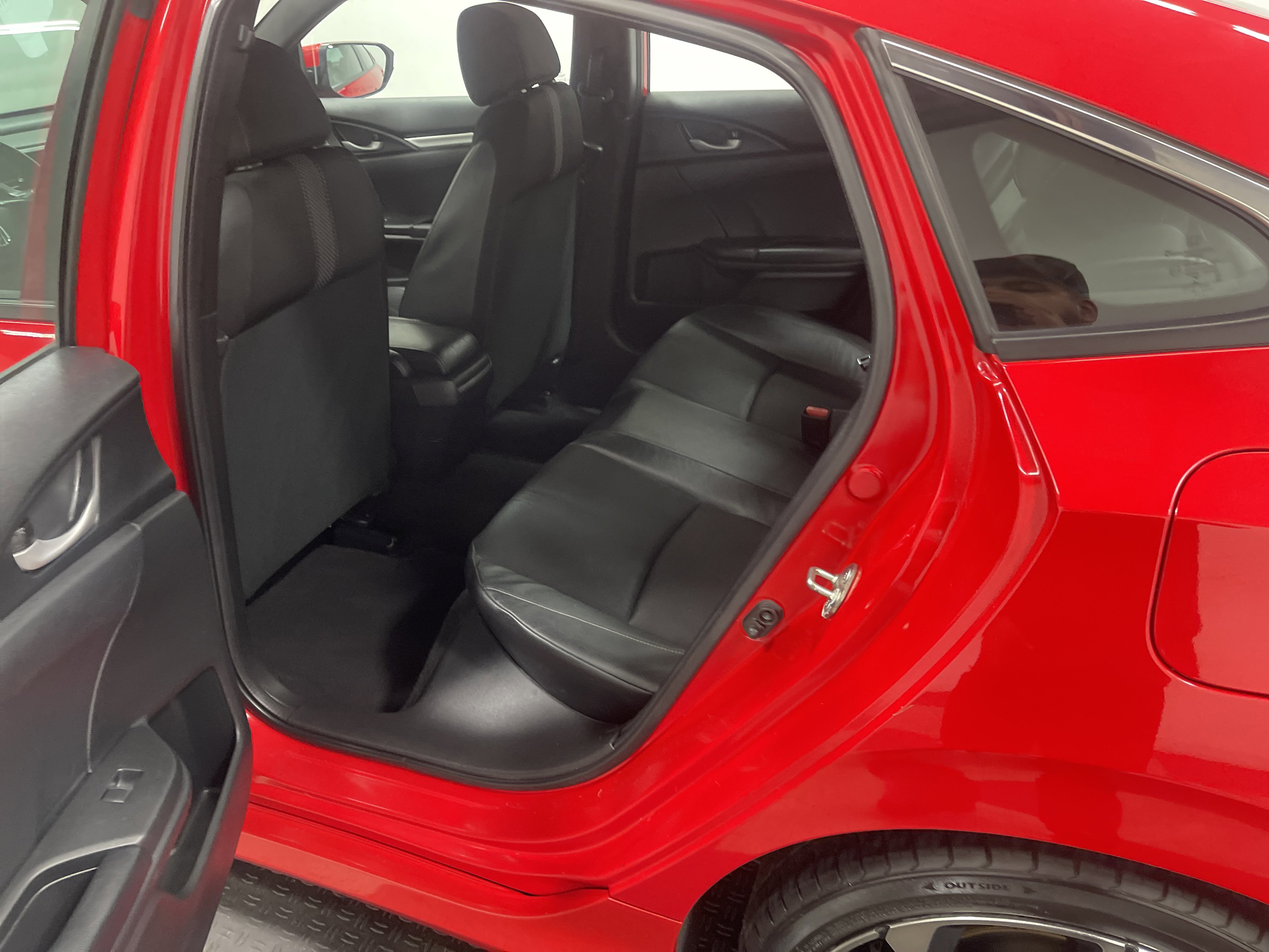 Used 2020 Honda Civic Sport image 13