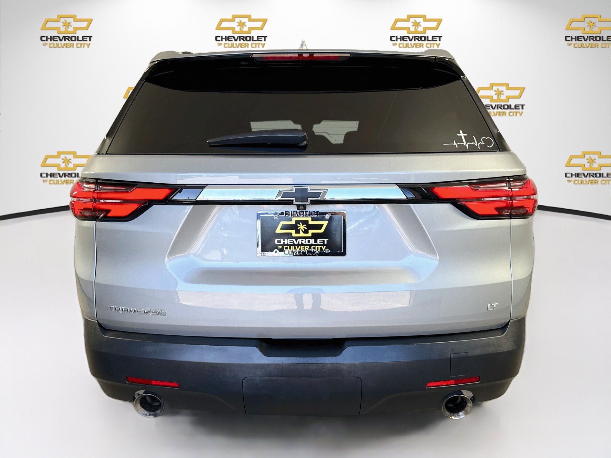 Used 2023 Chevrolet Traverse LT FWD image 7