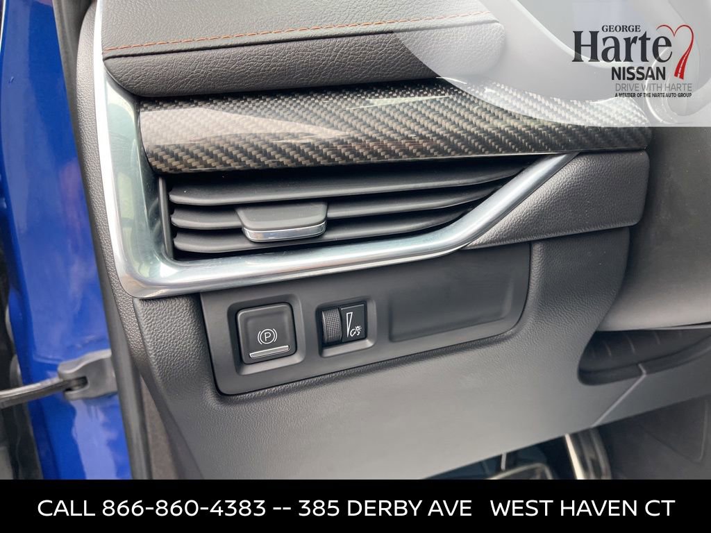 Used 2021 Cadillac XT4 Sport w/ Cold Weather Package AWD/4WD image 33