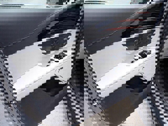 New 2026 Lincoln Nautilus Reserve w/ Jet Appearance Package image 41