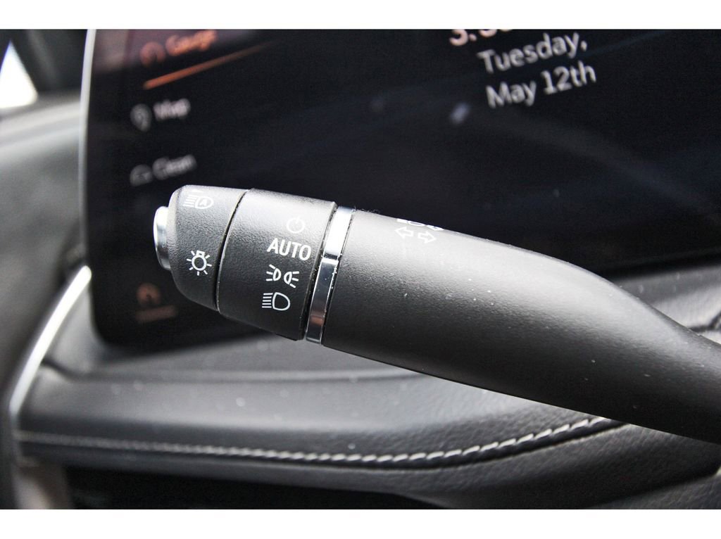 Used 2024 Cadillac XT4 Premium Luxury FWD image 17