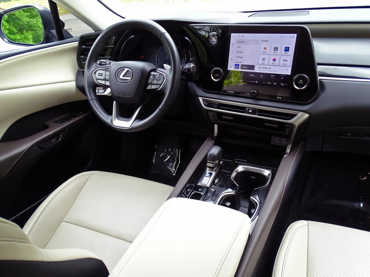 Used 2023 Lexus RX 350 FWD image 32
