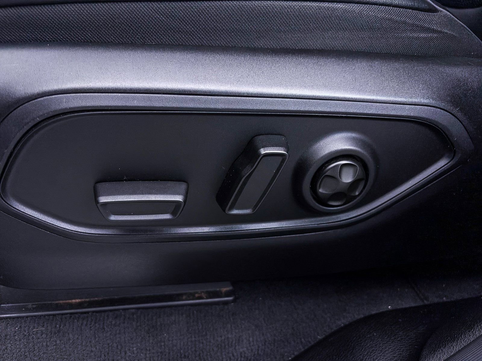 Used 2023 Jeep Grand Cherokee Overland image 20