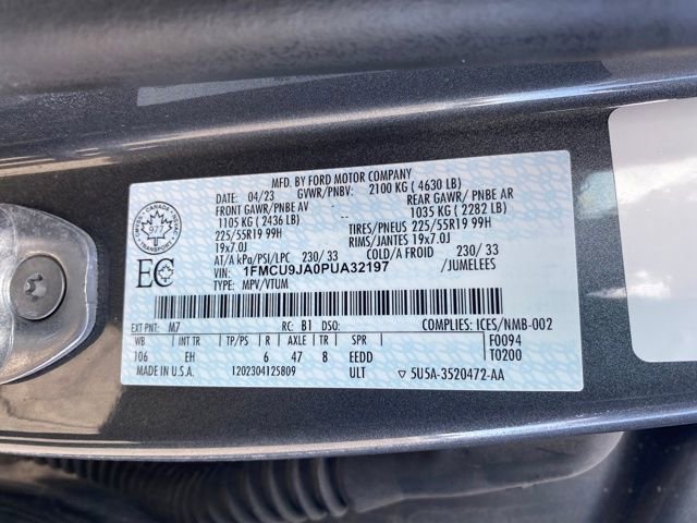 Used 2023 Ford Escape Platinum image 26