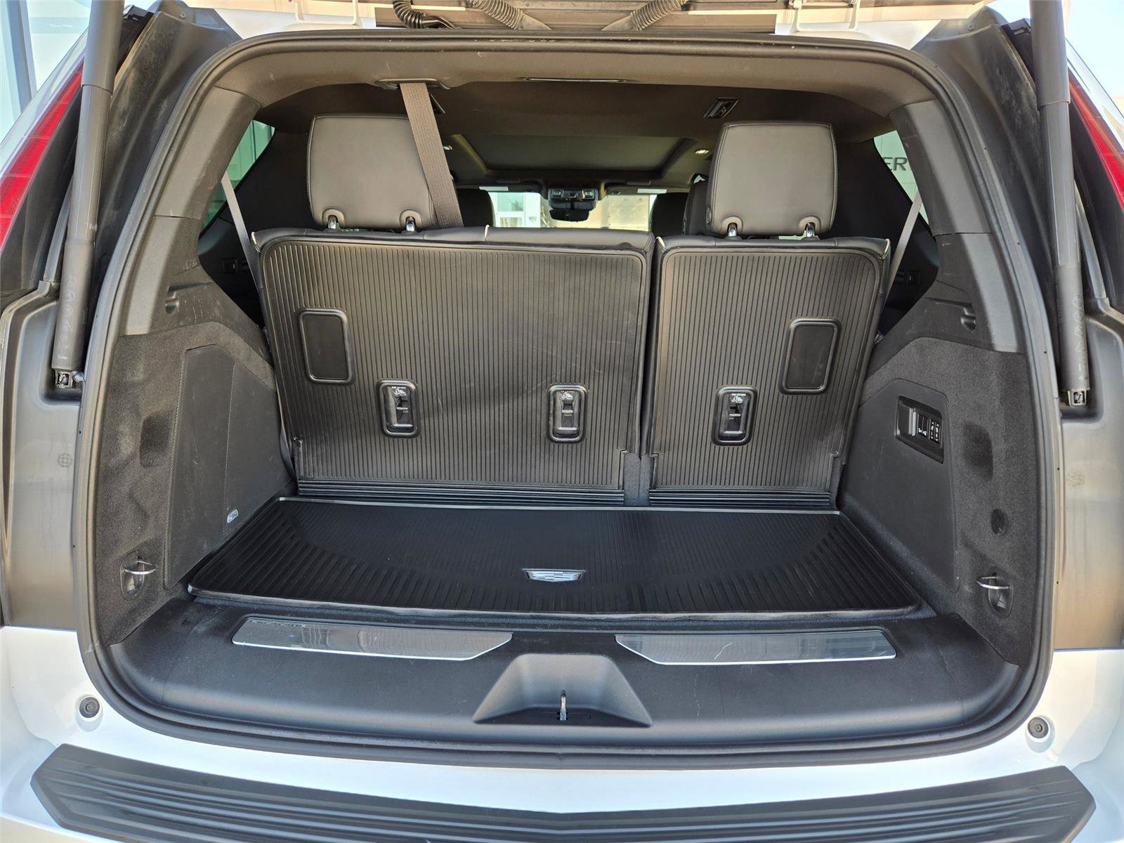 Used 2023 Cadillac Escalade Sport w/ Touring Package image 33