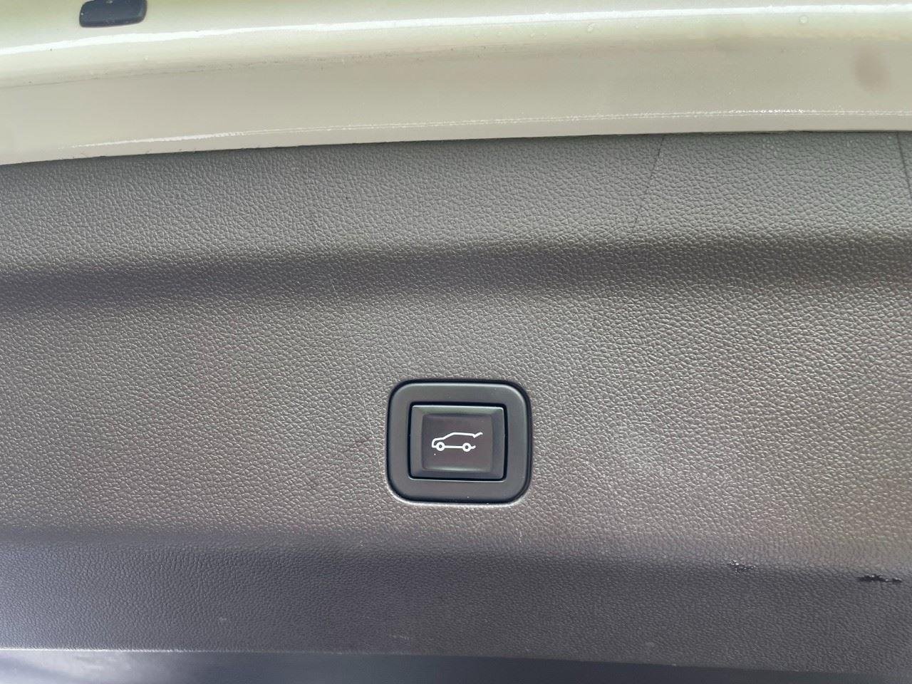 Used 2021 Chevrolet Tahoe LT AWD/4WD image 86