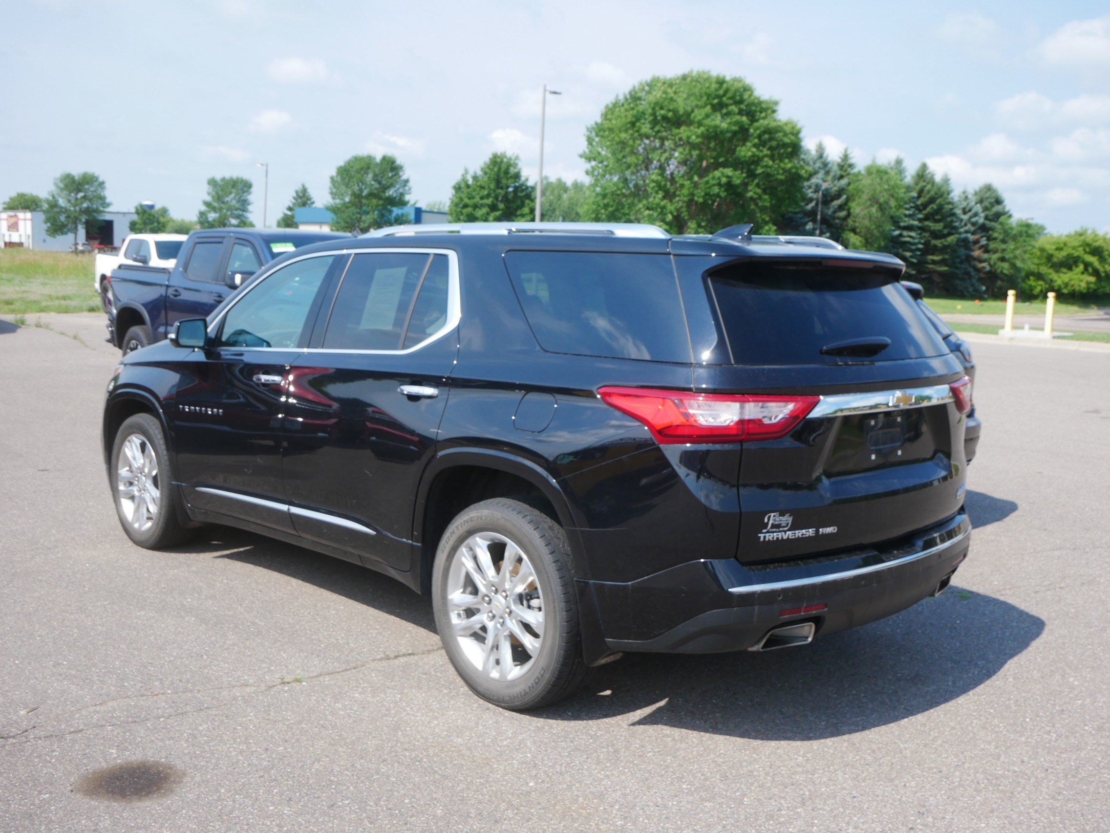 Used 2020 Chevrolet Traverse High Country w/ LPO, Floor Liner Package AWD/4WD image 4