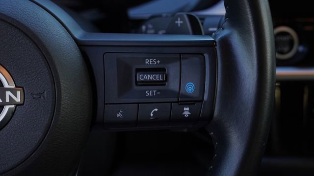 Used 2024 Nissan Pathfinder SV image 30