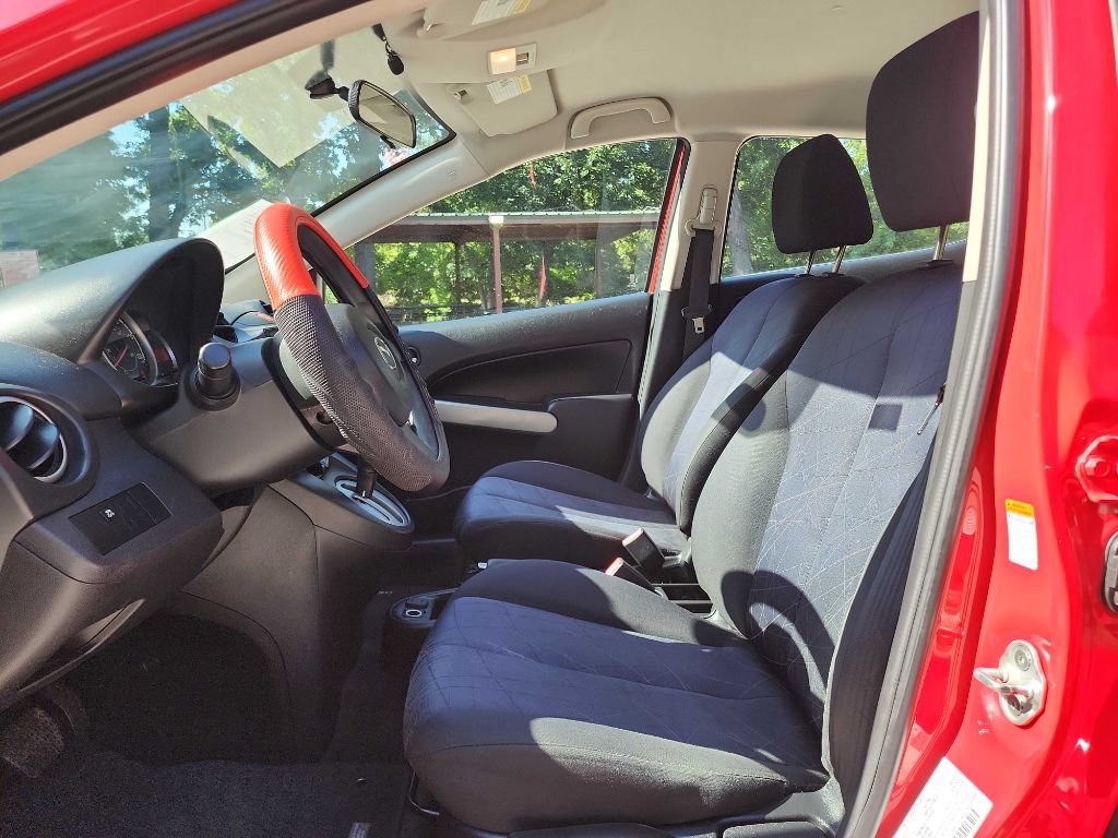 Used 2011 MAZDA MAZDA2 Sport FWD image 13