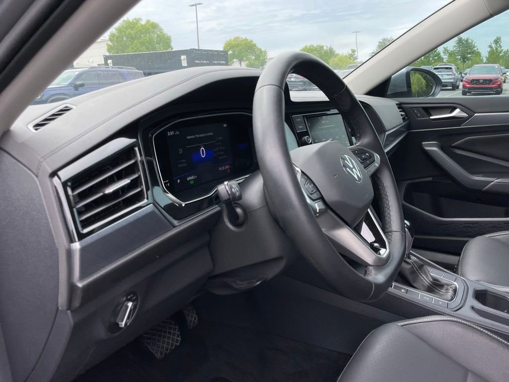 Used 2022 Volkswagen Jetta SE FWD image 27