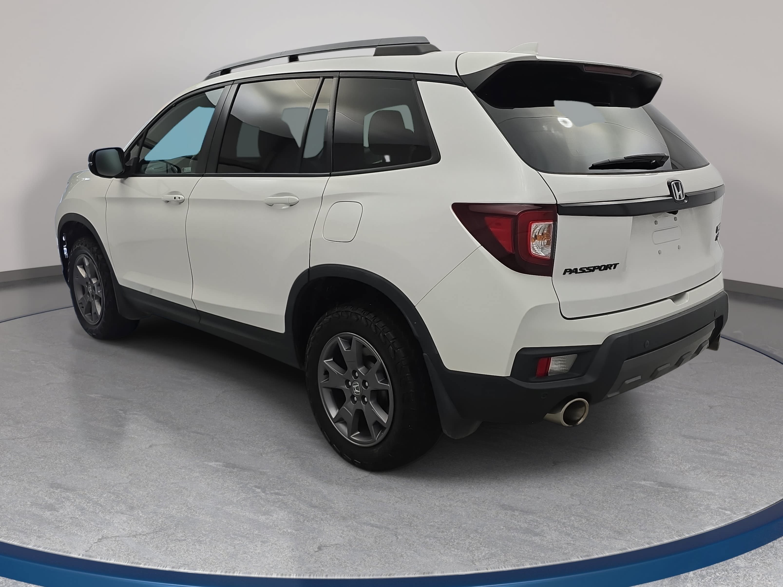 Used 2024 Honda Passport TrailSport image 7