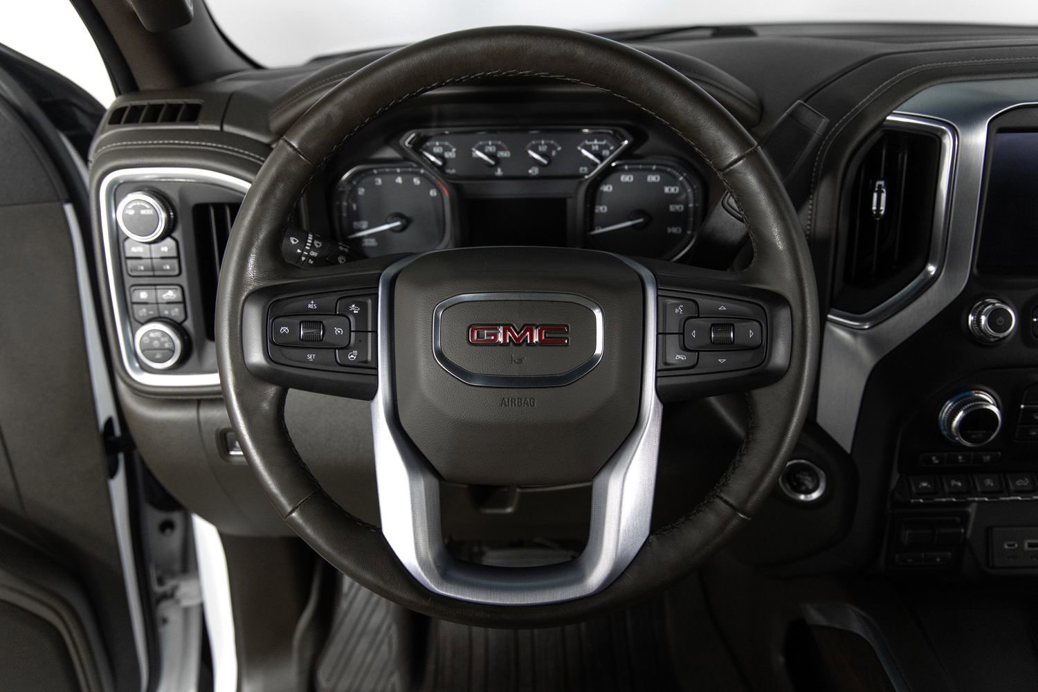 Used 2020 GMC Sierra 1500 SLT w/ SLT Premium Plus Package image 29