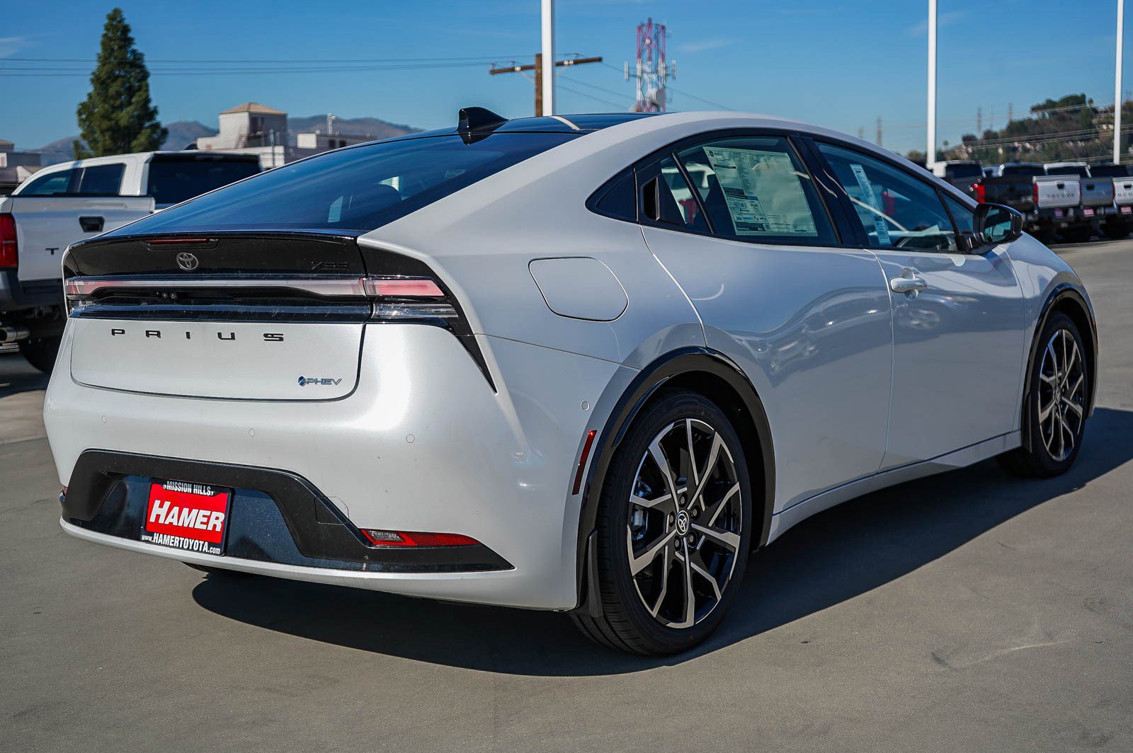 New 2026 Toyota Prius Plug-In Hybrid FWD image 9