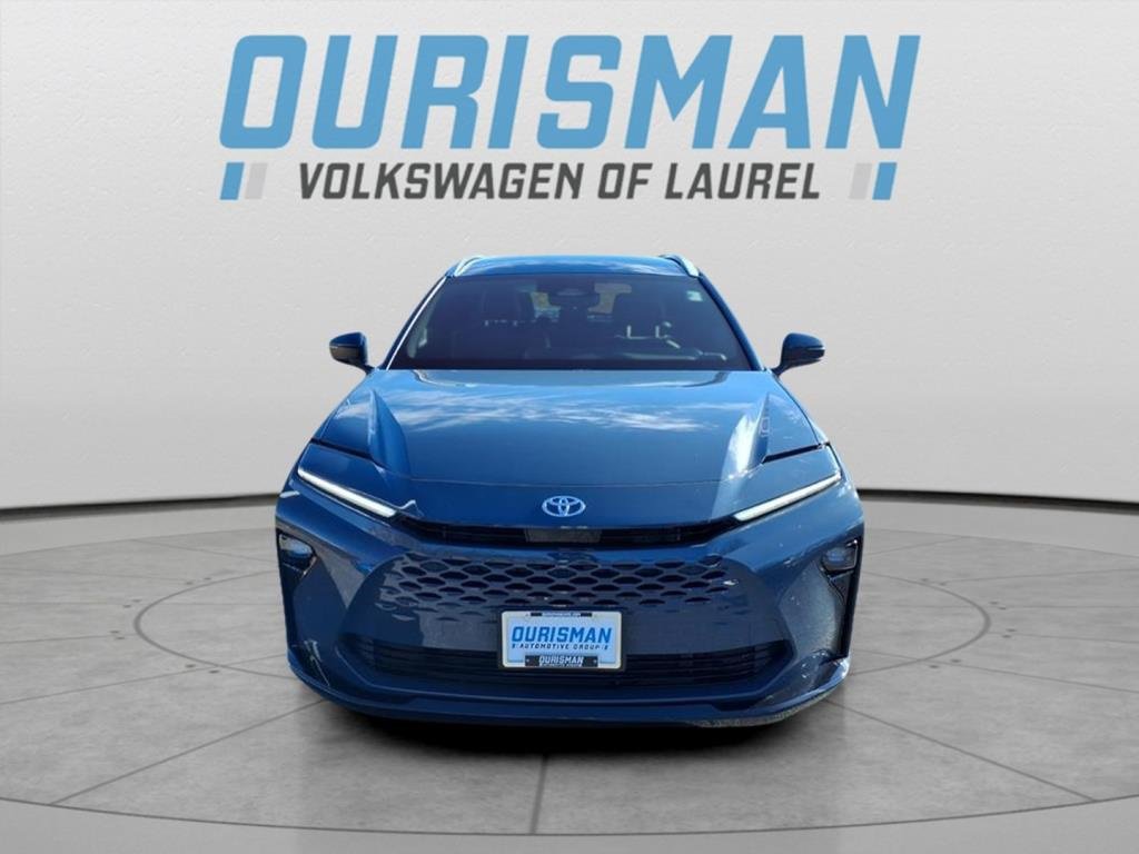 Used 2025 Toyota Crown Signia image 5