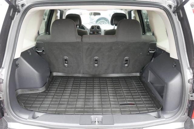 Used 2015 Jeep Patriot Sport image 7