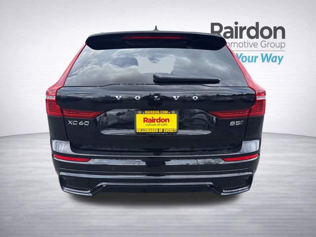 Used 2025 Volvo XC60 B5 Plus image 8
