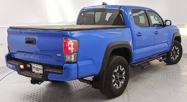 Used 2020 Toyota Tacoma TRD Off-Road w/ Technology Package AWD/4WD image 3