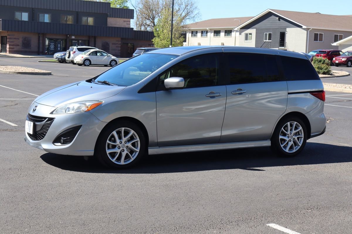 Used 2012 MAZDA MAZDA5 Touring w/ Moonroof & Audio Pkg image 10