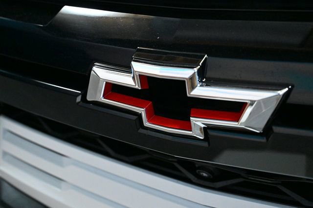 Used 2023 Chevrolet Colorado ZR2 w/ ZR2 Convenience Package III image 14