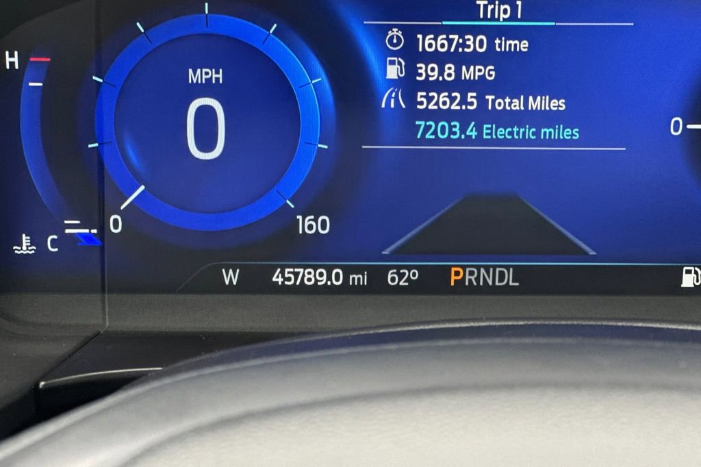 Used 2020 Ford Escape SE Sport image 28